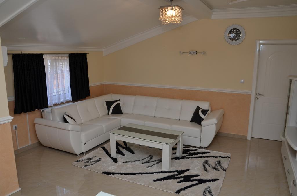 Apartments Royal Menex Пожаревац Номер фото